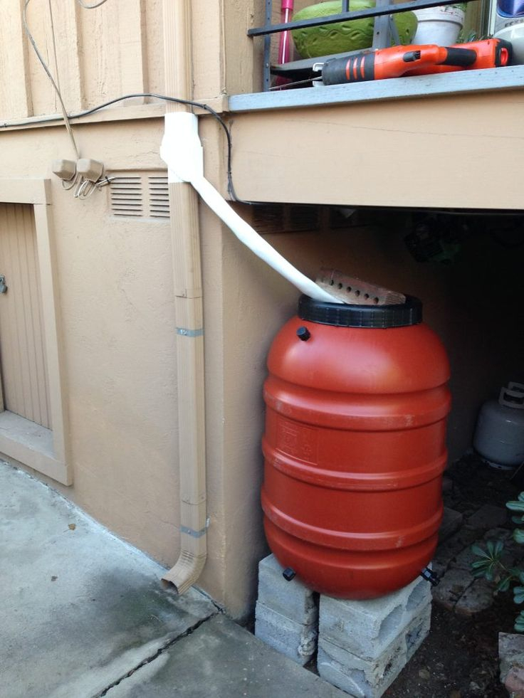 Hooking Up A Rain Barrel To The Gutter Rain Barrel Rain Barrel 