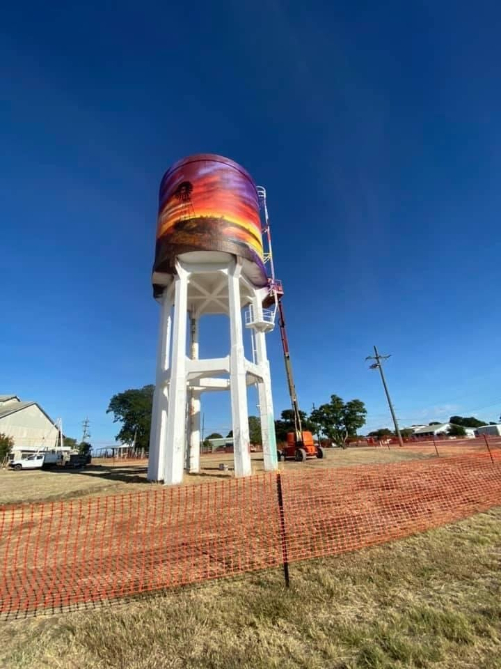 Hughenden Mclaren Street Water Tank Art