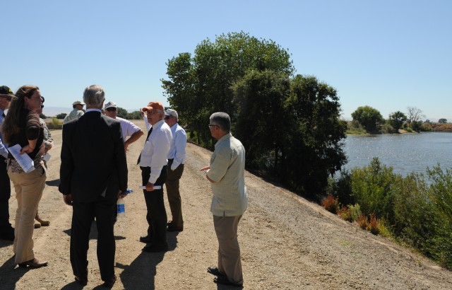 Corps Partners Tour San Joaquin County Water Flood Projects Article 